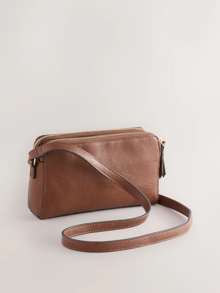 Light brown - shoulder bag with double zipper