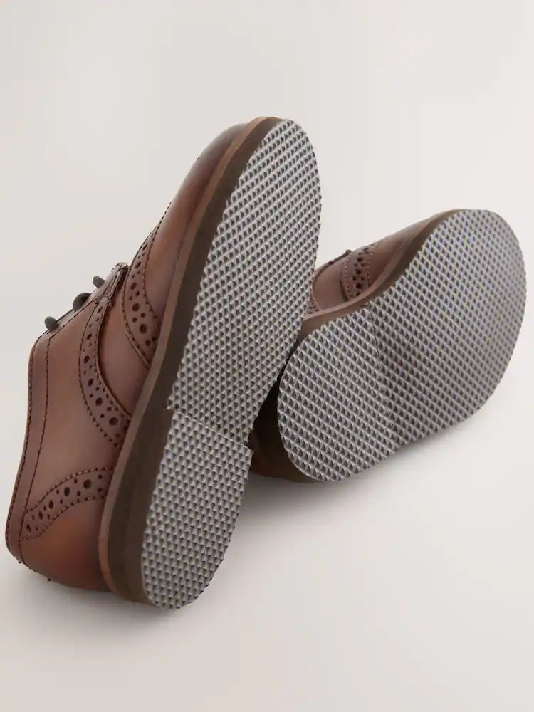 Light brown - Elegant leather brogues