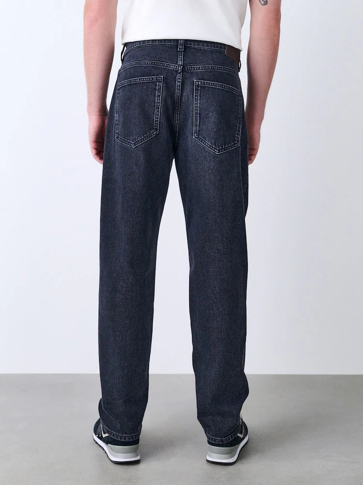 Schwarz - Relaxed Tapered-Passform - Denim-Jeans mit Vintage-Waschung