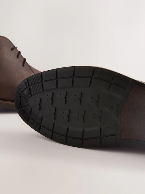Braun - Wachsfarbene Chukka Stiefel aus Leder