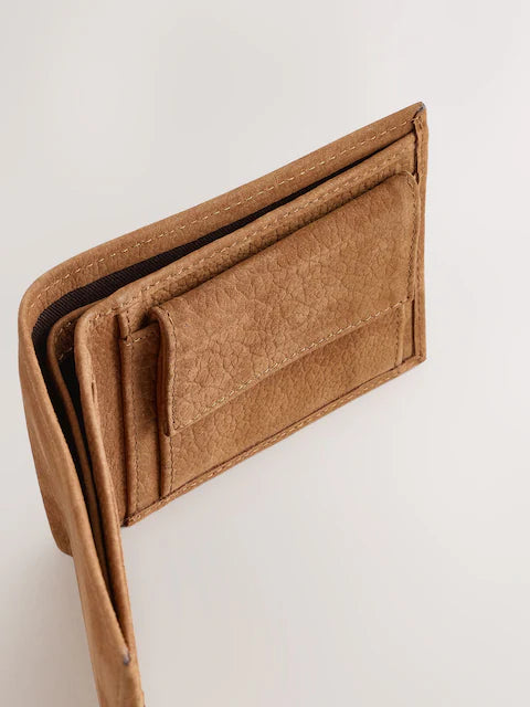 Light brown - Double-folded wallet made of nubuck leather