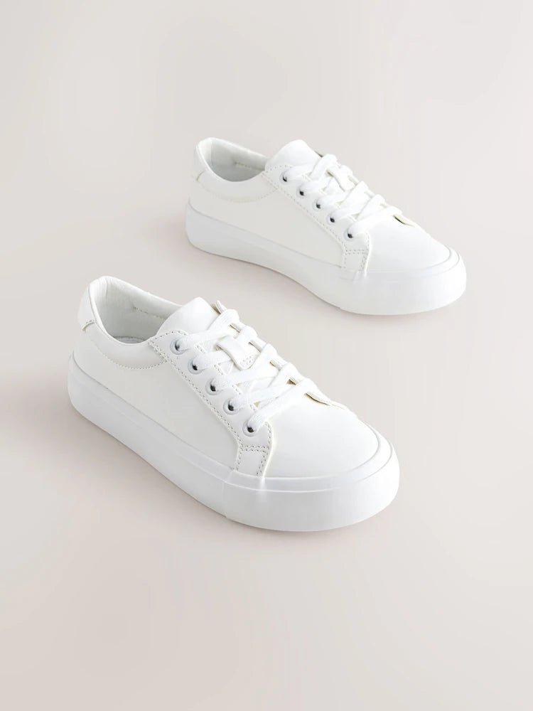 White - Elegant lace-up sneakers