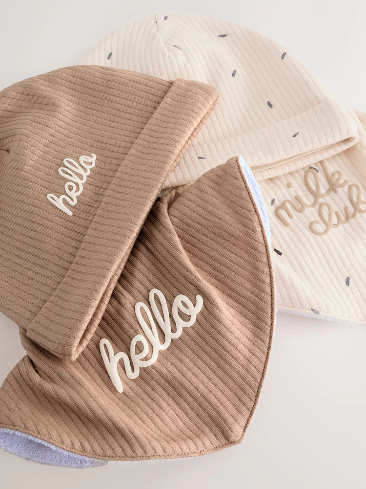 Neutral/Milk Club - Baby Hat & Bib Set