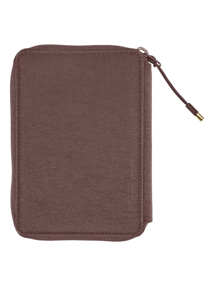 Nike Aura travel wallet