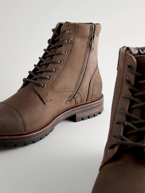 Brown leather boots with toe cap and zipper