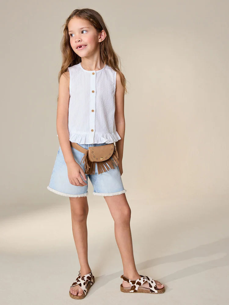 White - Sleeveless vest