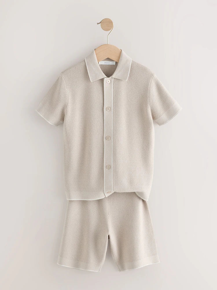 Neutral - Structured knitted polo shirt and shorts set