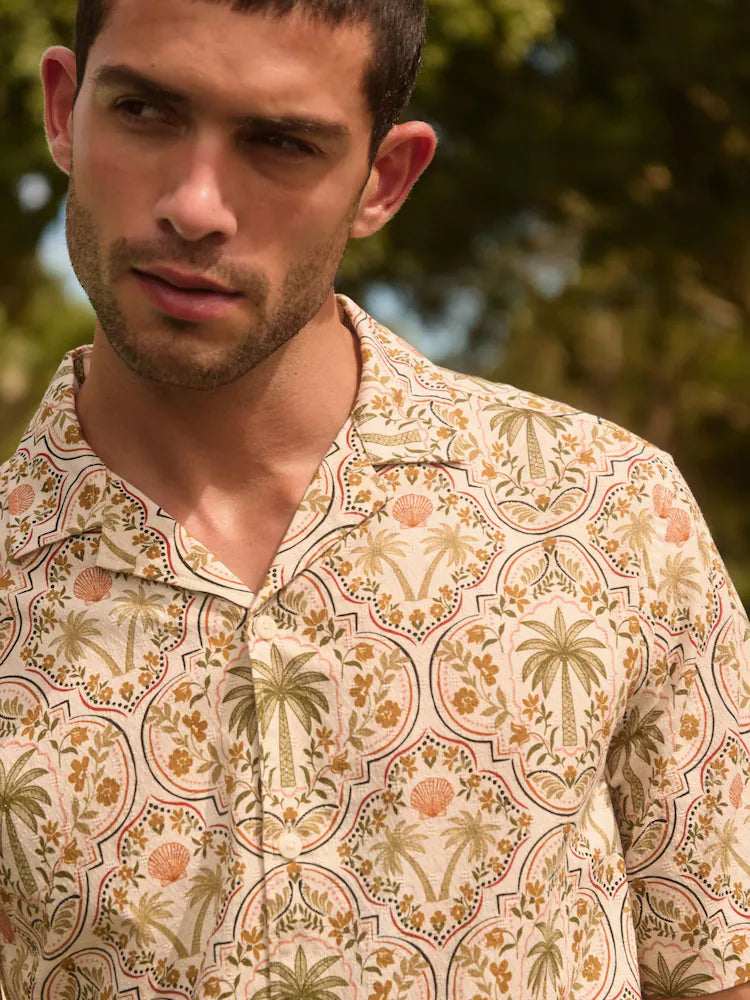 Ecru - Short-sleeved shirt with palm print