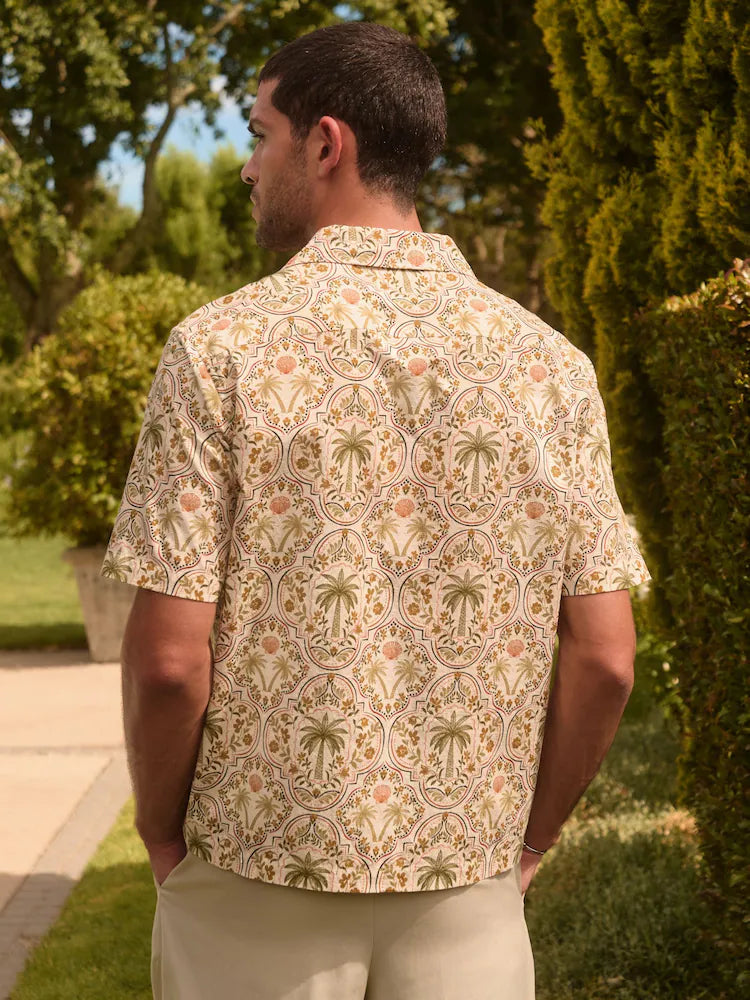 Ecru - Short-sleeved shirt with palm print