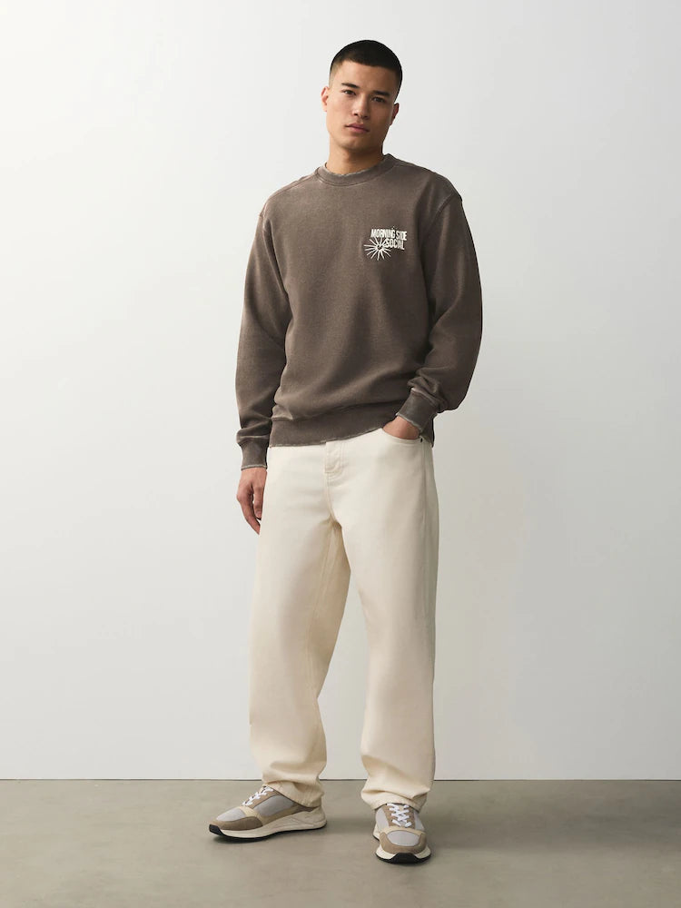 Brown waffle texture - crew neck sweatshirt with graphic